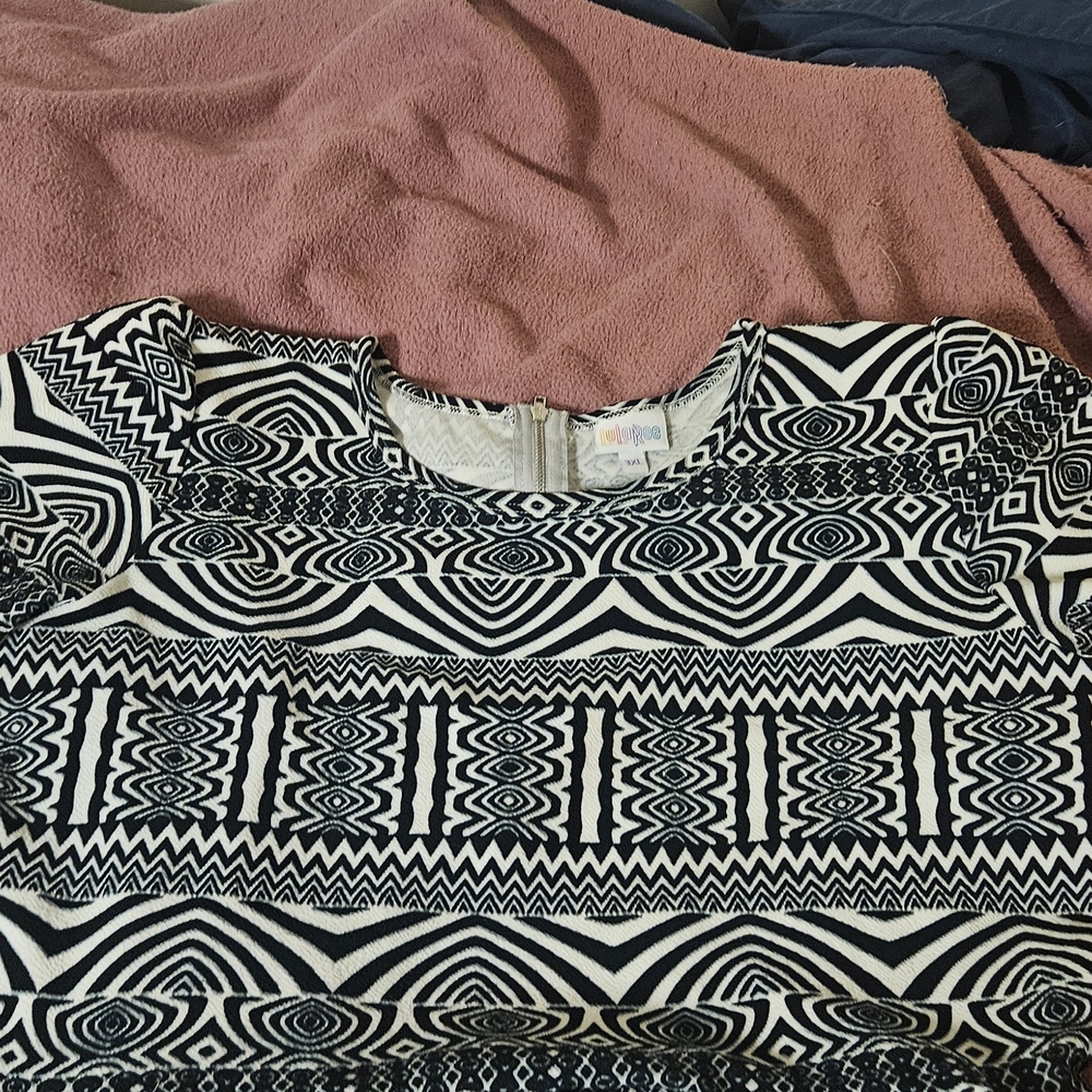 LuLaRoe Black and White Geometric Mini Dress